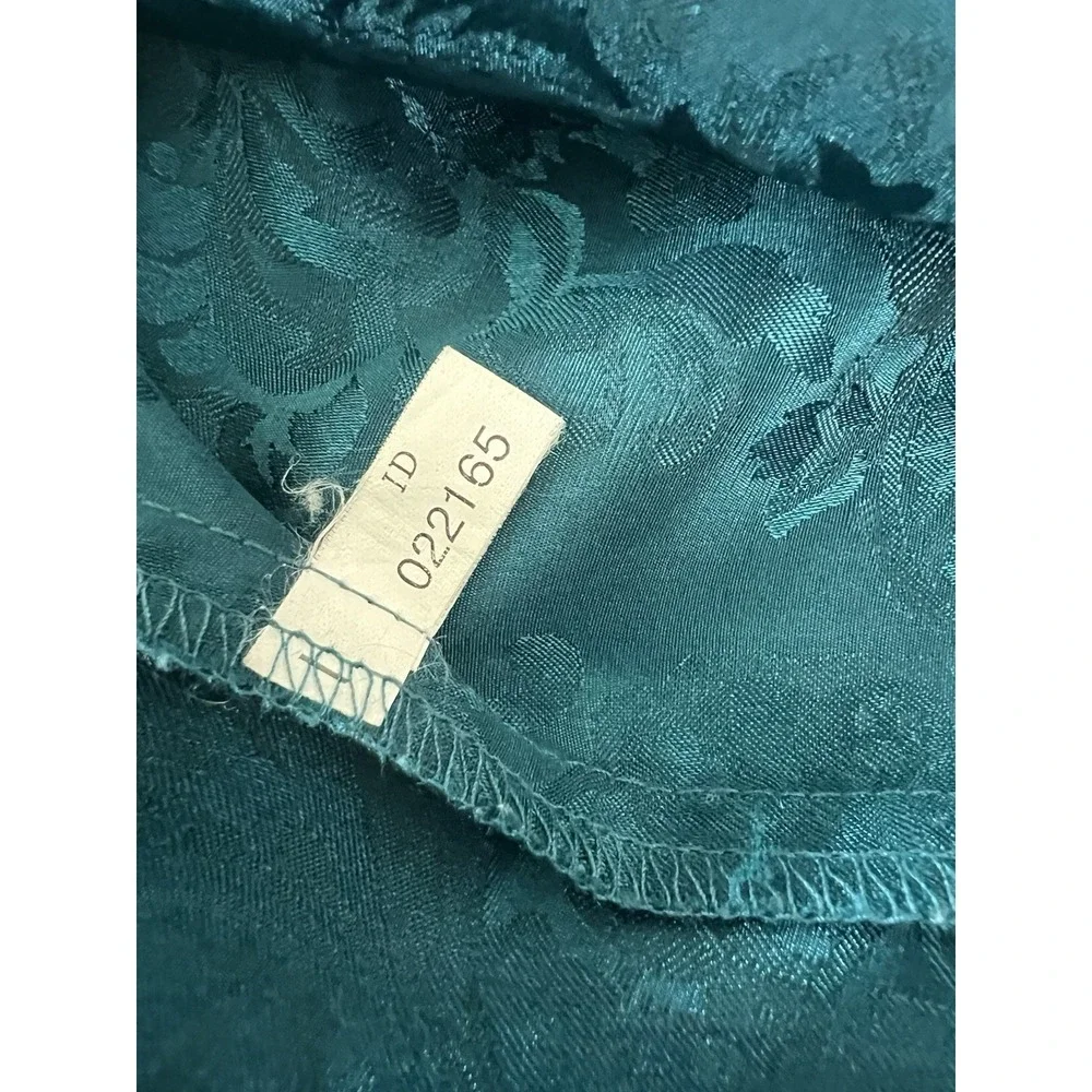 Victorias Secret measurements chest